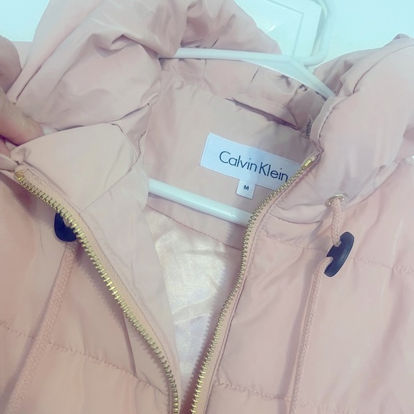 CALVIN KLEIN | pink puffer vest NWOT - Picture 3 of 3